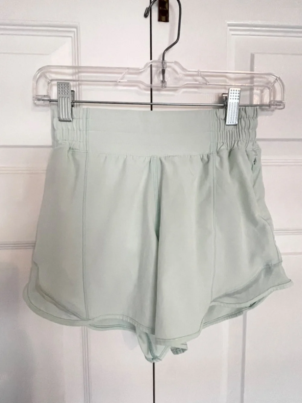 Lululemon Hotty Hot 4” Shorts